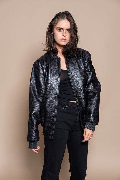 Bomber Jacket Oversize Metálica y Texturas Especiales